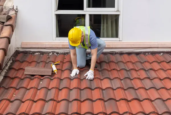 Top Roofing Maintenance Tips to Extend Your Roof’s Lifespan 